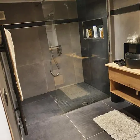 Apartment Loft De Type Industriel Et Spacieux *